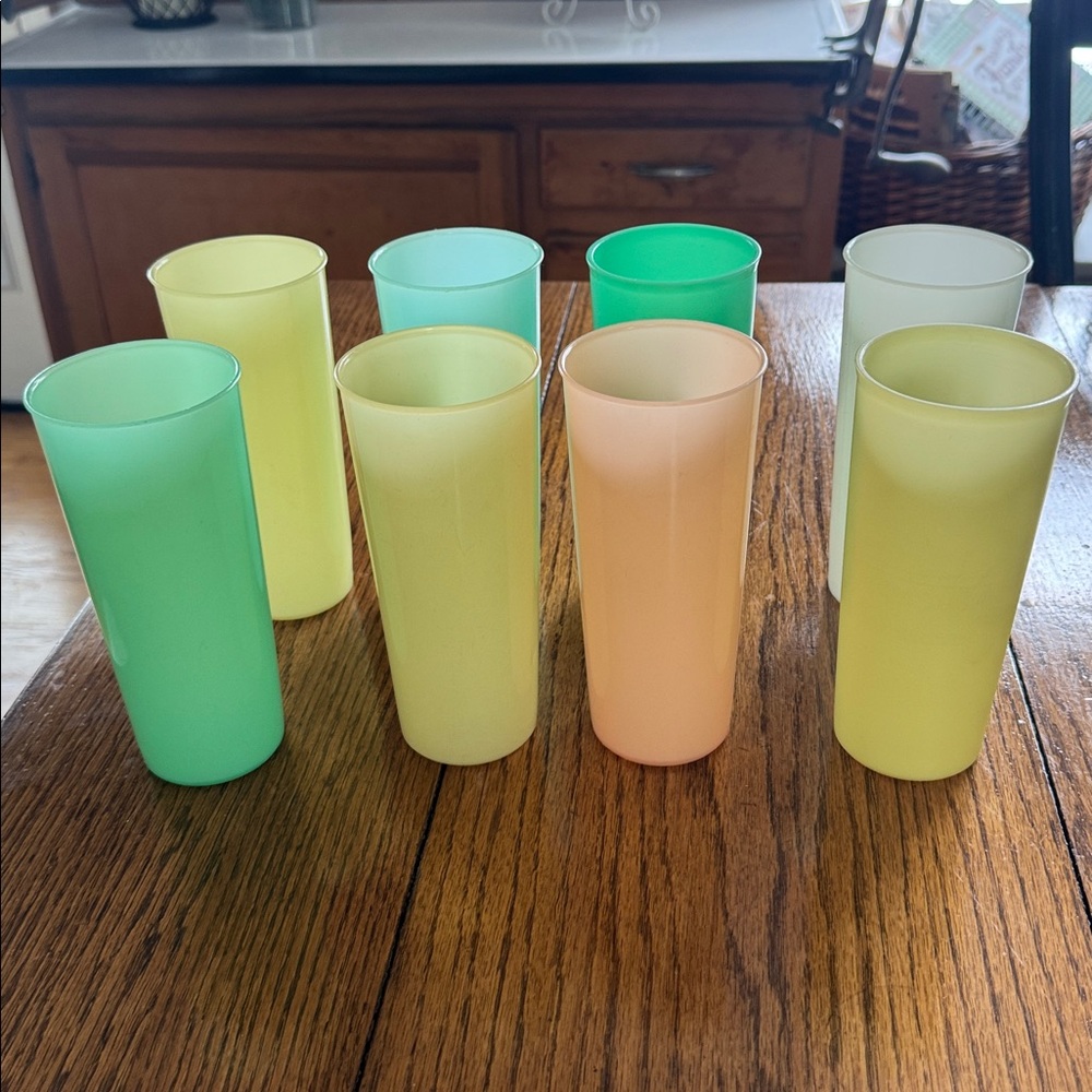 Vintage Tupperware 16oz pastel tumblers #107 - set of 8
